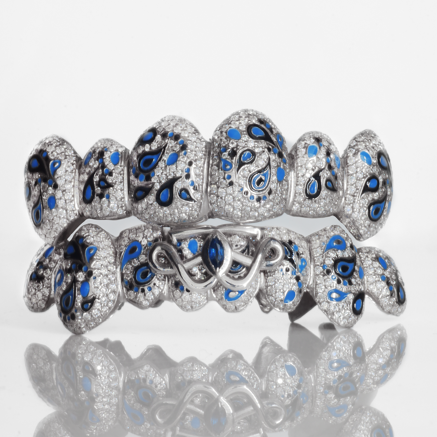 8 Piece Iced Paisley Design Grillz
