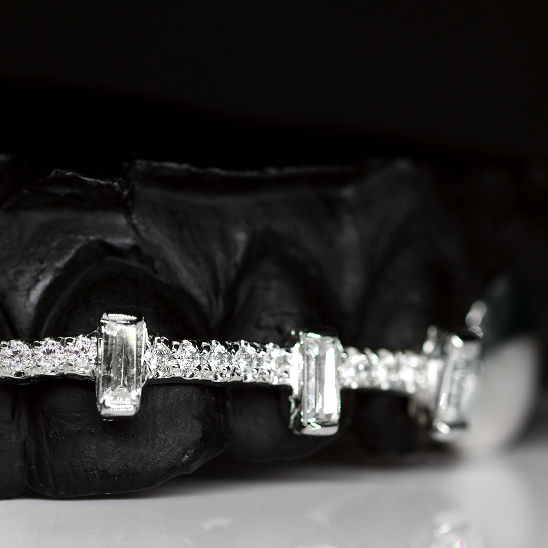 8 Piece Iced Baguette Bridge Grillz